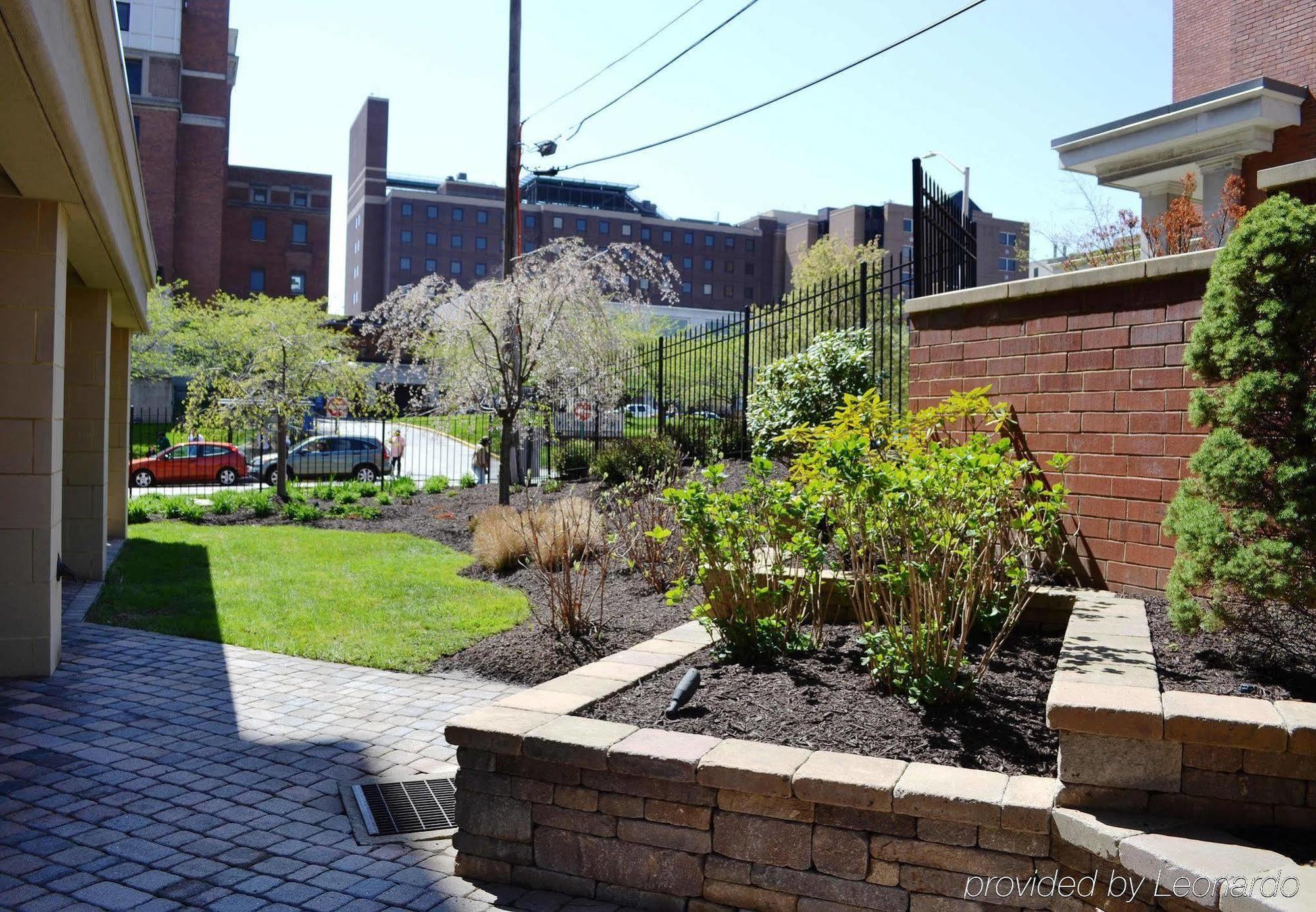 Courtyard Pittsburgh Shadyside Hotel Exterior foto